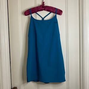 The North Face Arque Dress Large blue coral color lined pockets